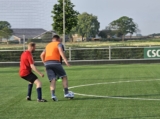 Training lagere seniorenteams S.K.N.W.K. van donderdag 1 mei 2025 (35/87)